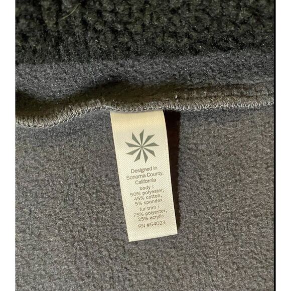 Athleta Apres Anything Sherpa Fleece Vest Black & Gray Open Front Women's XS - Picture 8 of 11